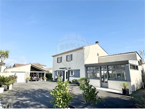 villa à la vente -   17390  LA TREMBLADE, surface 216 m2 vente villa - UBI472002038